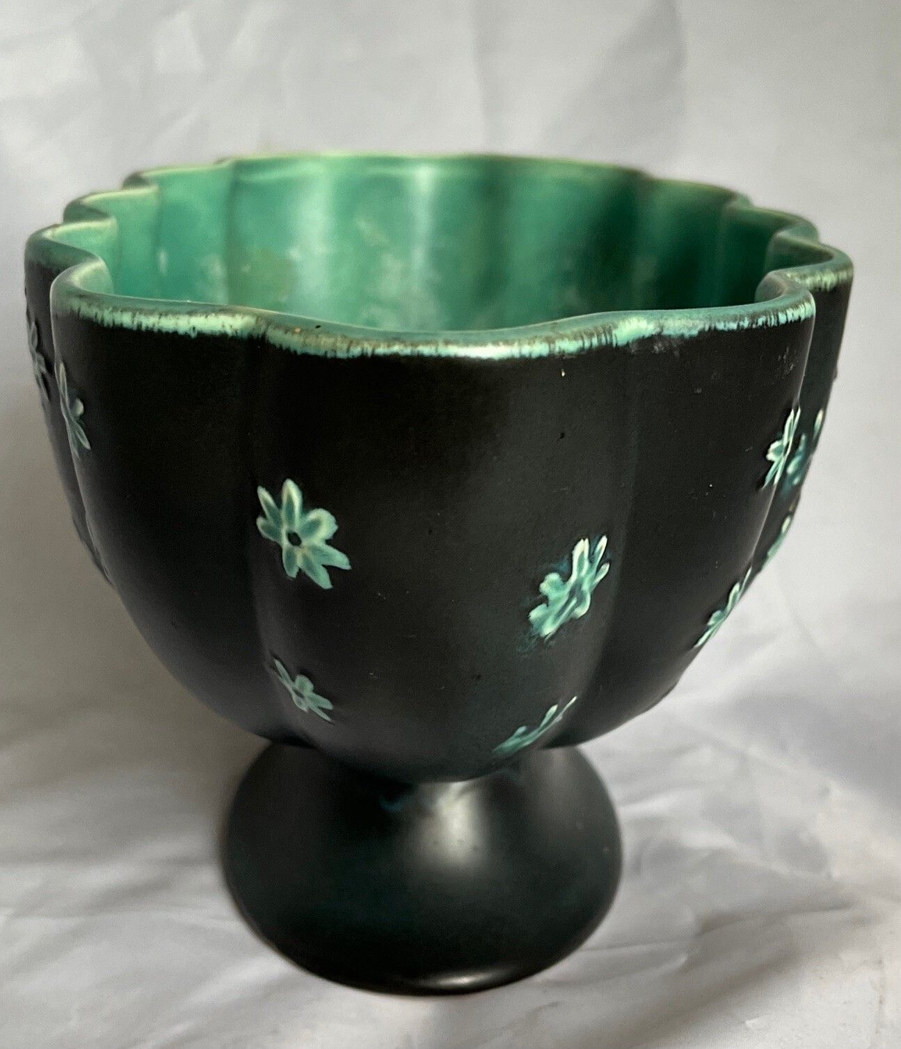 1950’s Beswick Mantle Vase Designed By Kathi Urbach #1593. Black/Green photo Home Decor