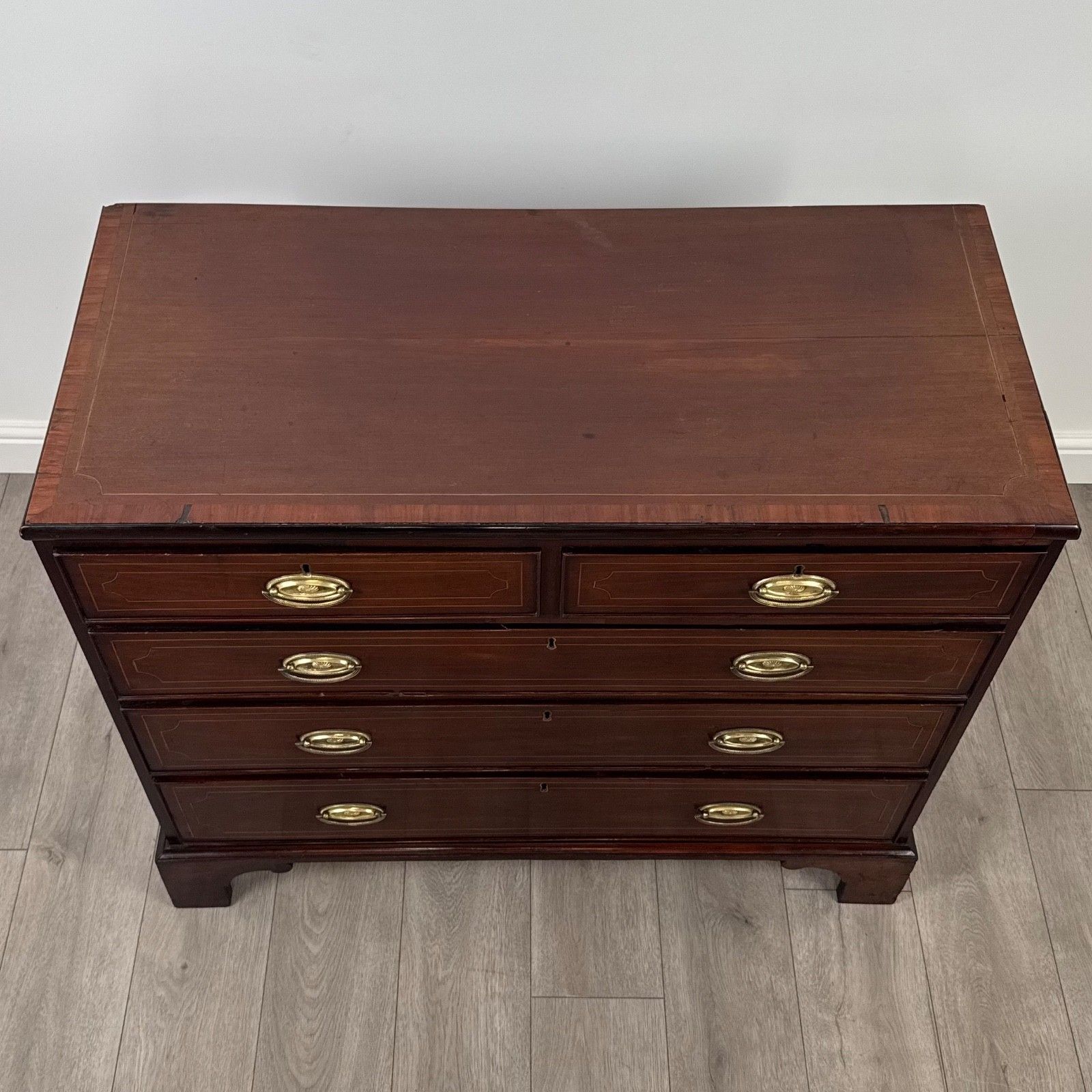 photo furniture Antique 18th Century Good Quality Mahogany Chest Of Drawers