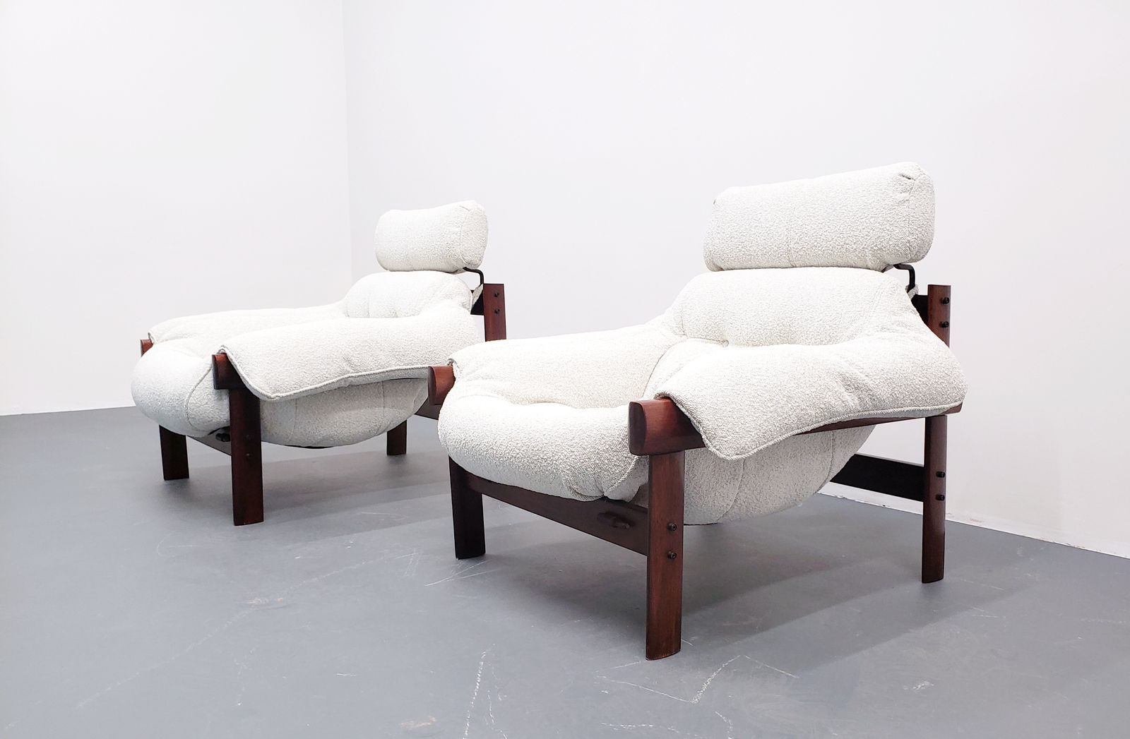 Percival Lafer Armchair And Footstool, Model Mp41 In Premium Ivory Boucle photo Furniture