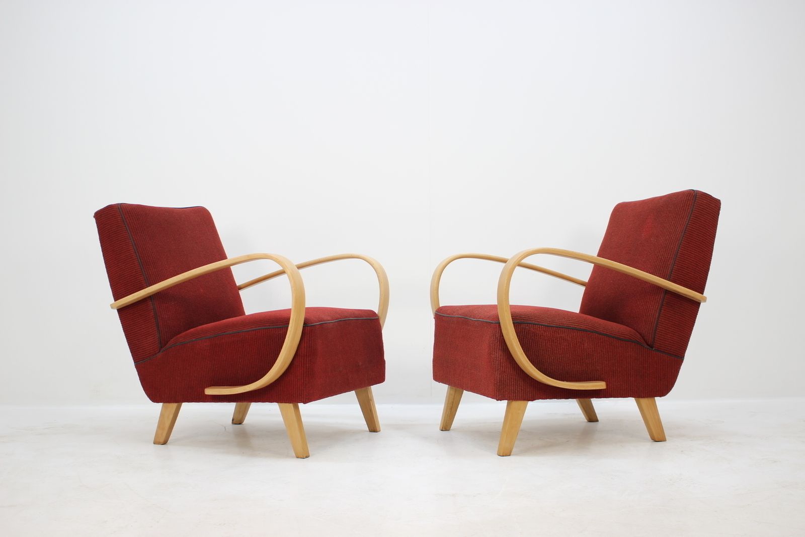 Set Of Two Retro Armchairs By Jindřich Halabala, 1950s photo vintage