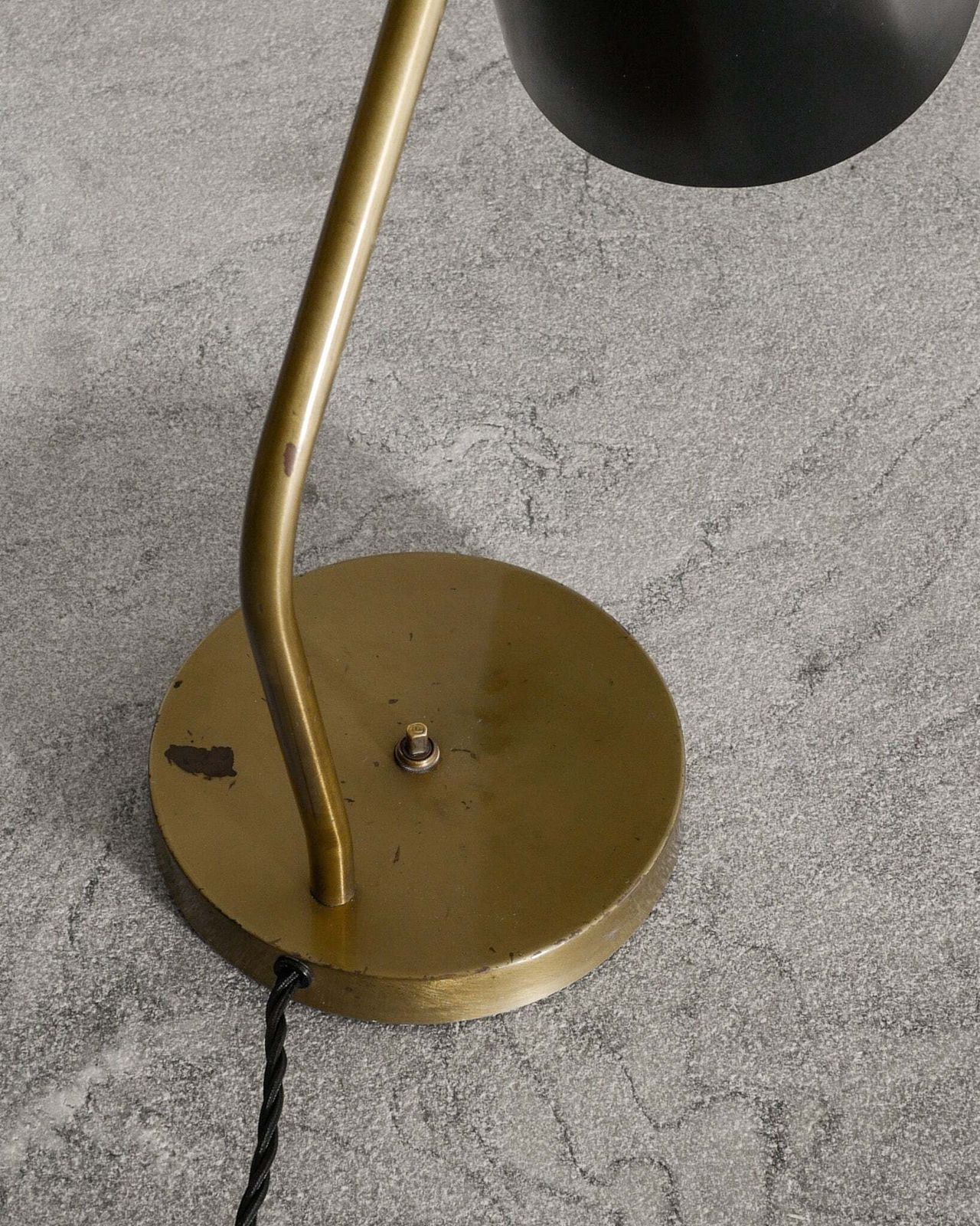 Mid Century Grasshopper Table Lamp By Greta Magnusson Grossman For Ralph O. Smith USA, 1950s photo Lighting
