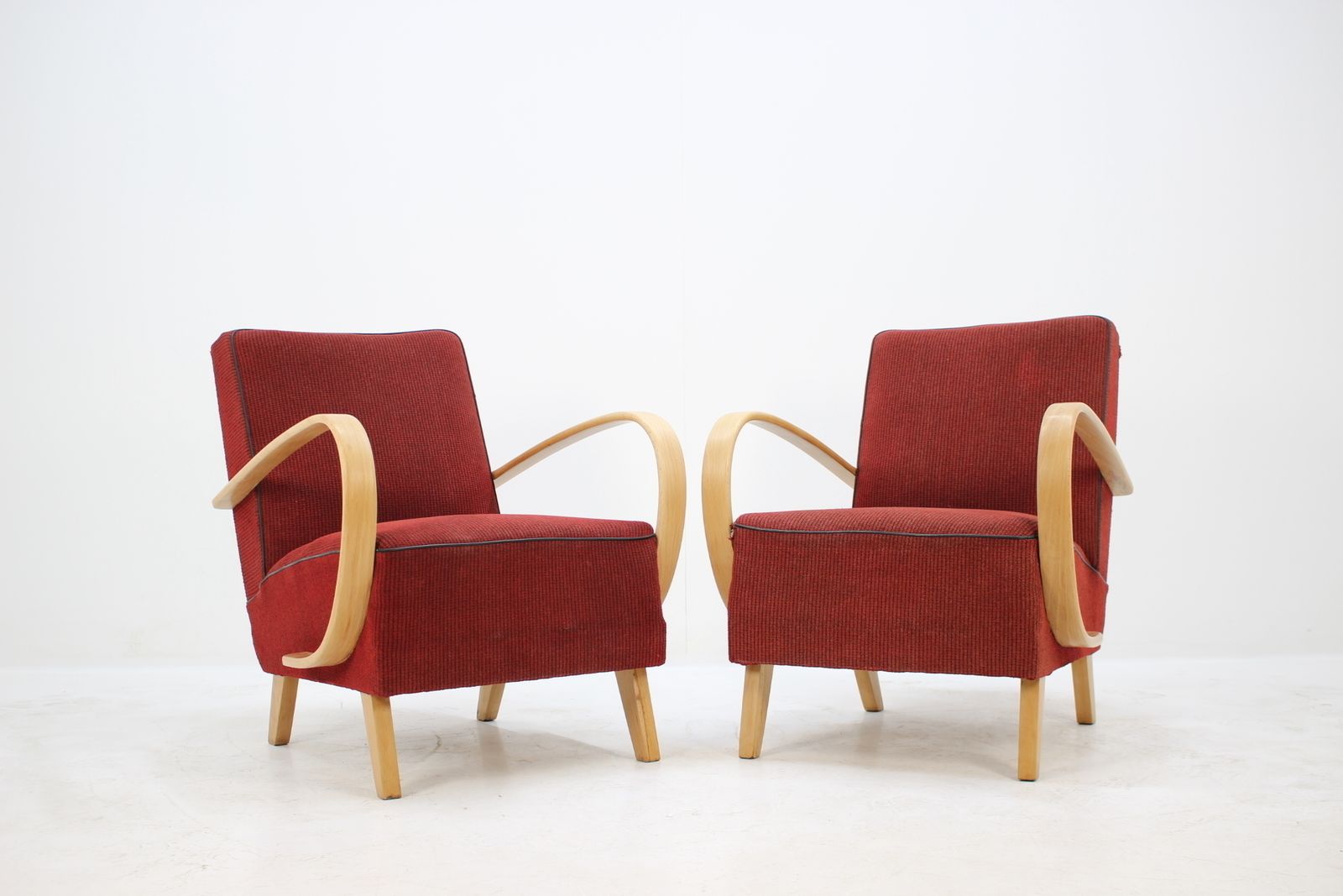 Set Of Two Retro Armchairs By Jindřich Halabala, 1950s
