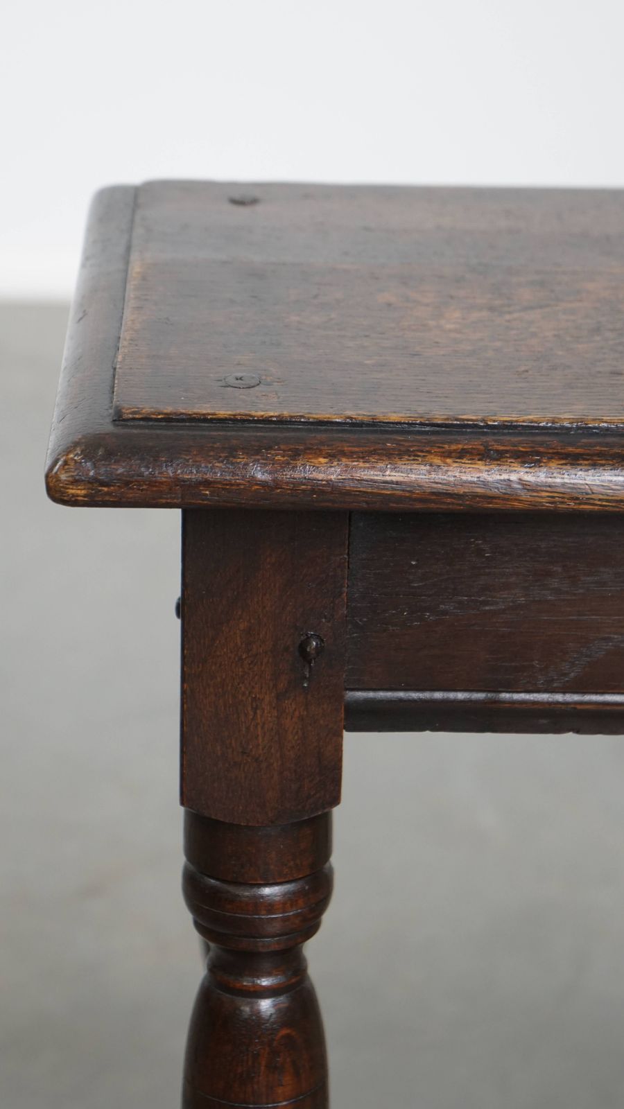 Charmante Antieke Engelse Kruk/Joint Stool/Bijzettafel Uit De 18e Eeuw Met Sierlijke Poten photo buy