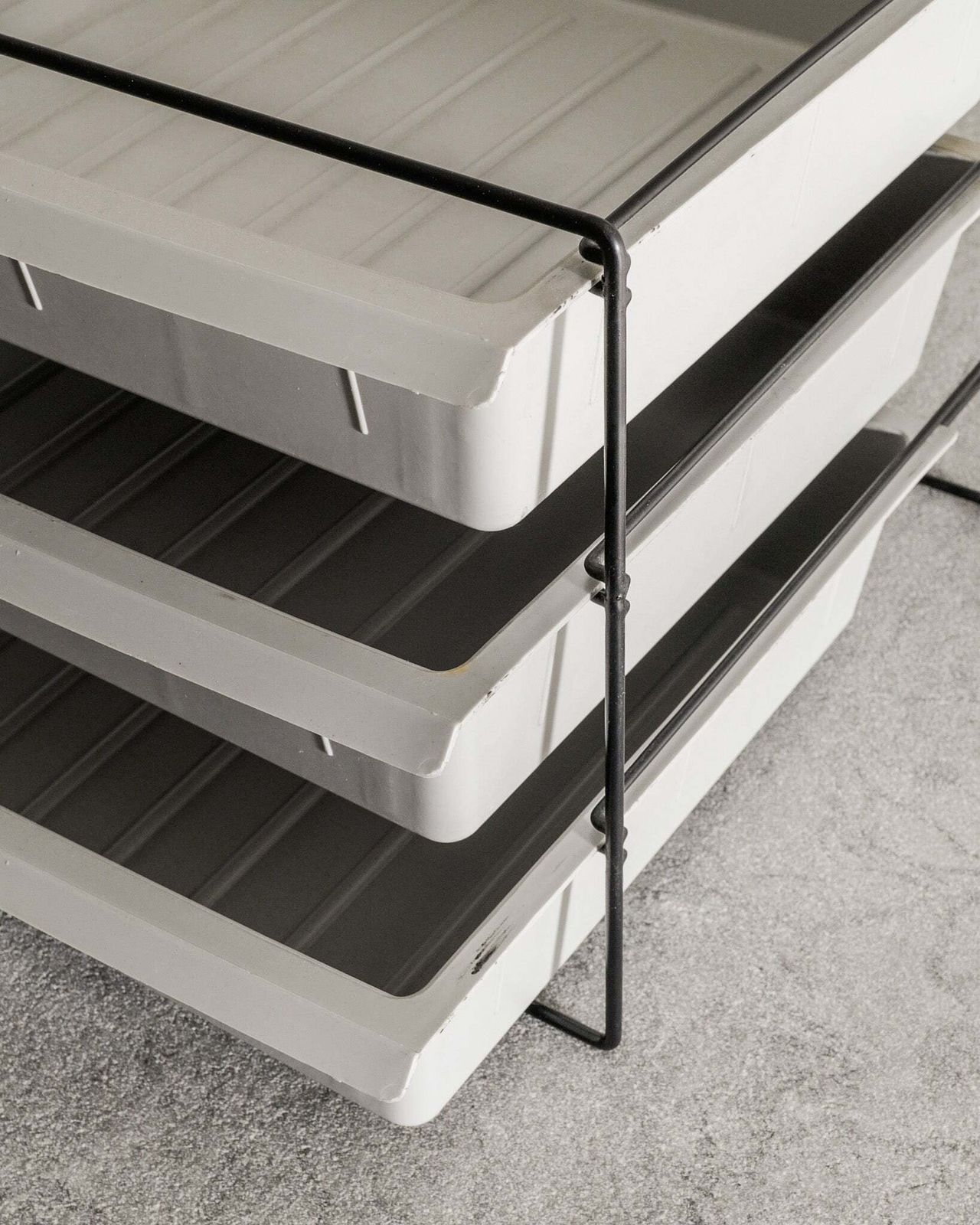 French Mid Century File Magazine Rack In Black Metal & Grey Plastic Drawers By Charlotte Perriand, 1950s photo Home Decor