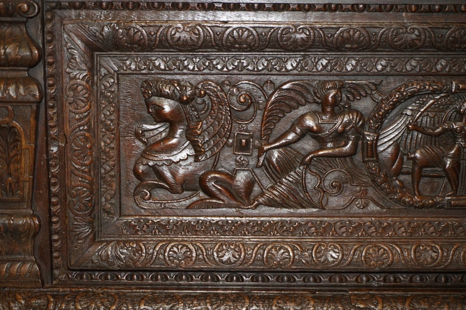 16th Century Museum Quality Exhibition Hand Carved Italian Cassone Desk Table photo vinterior