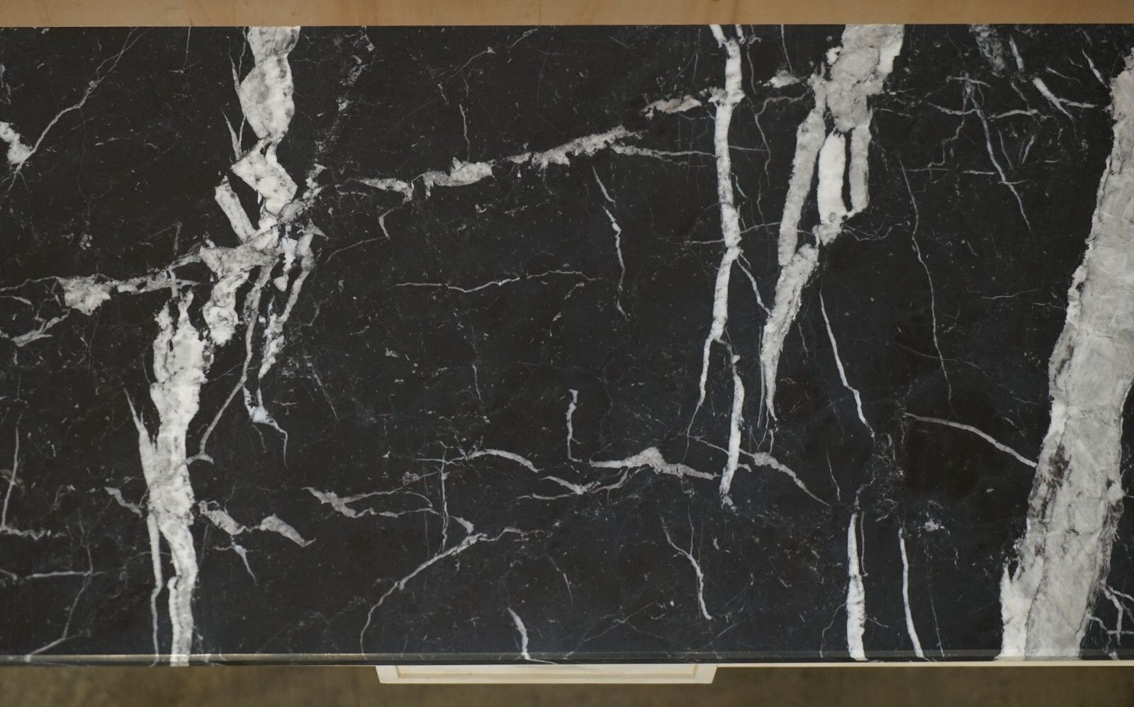 photo vintage Princess Diana's Spencer House Important Pair Of Marble Topped Console Tables