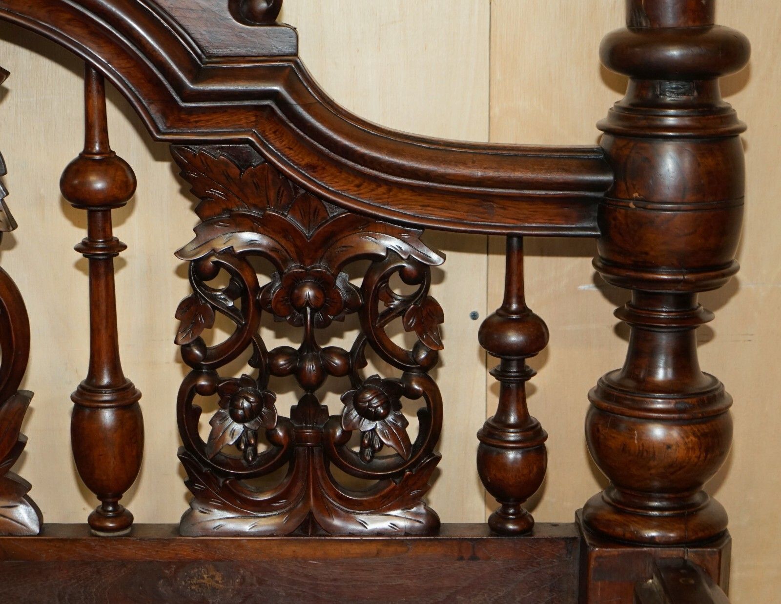 Antique 18th Century Heavily Carved Four Poster Bed Sublime Detail Must See photo vintage