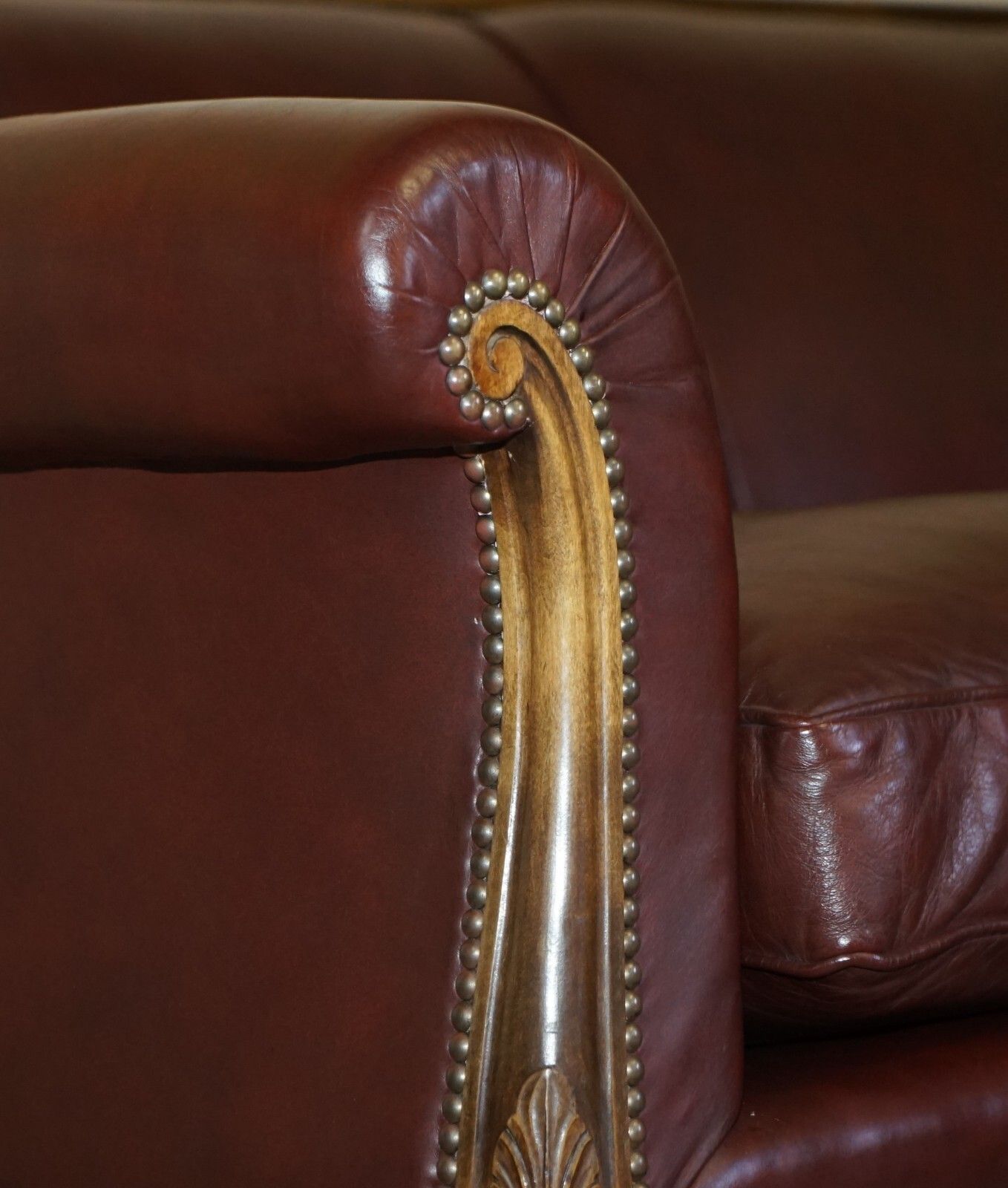 Important Antique Victorian Claw & Ball Feet Brown Leather Walnut Club Sofa photo buy