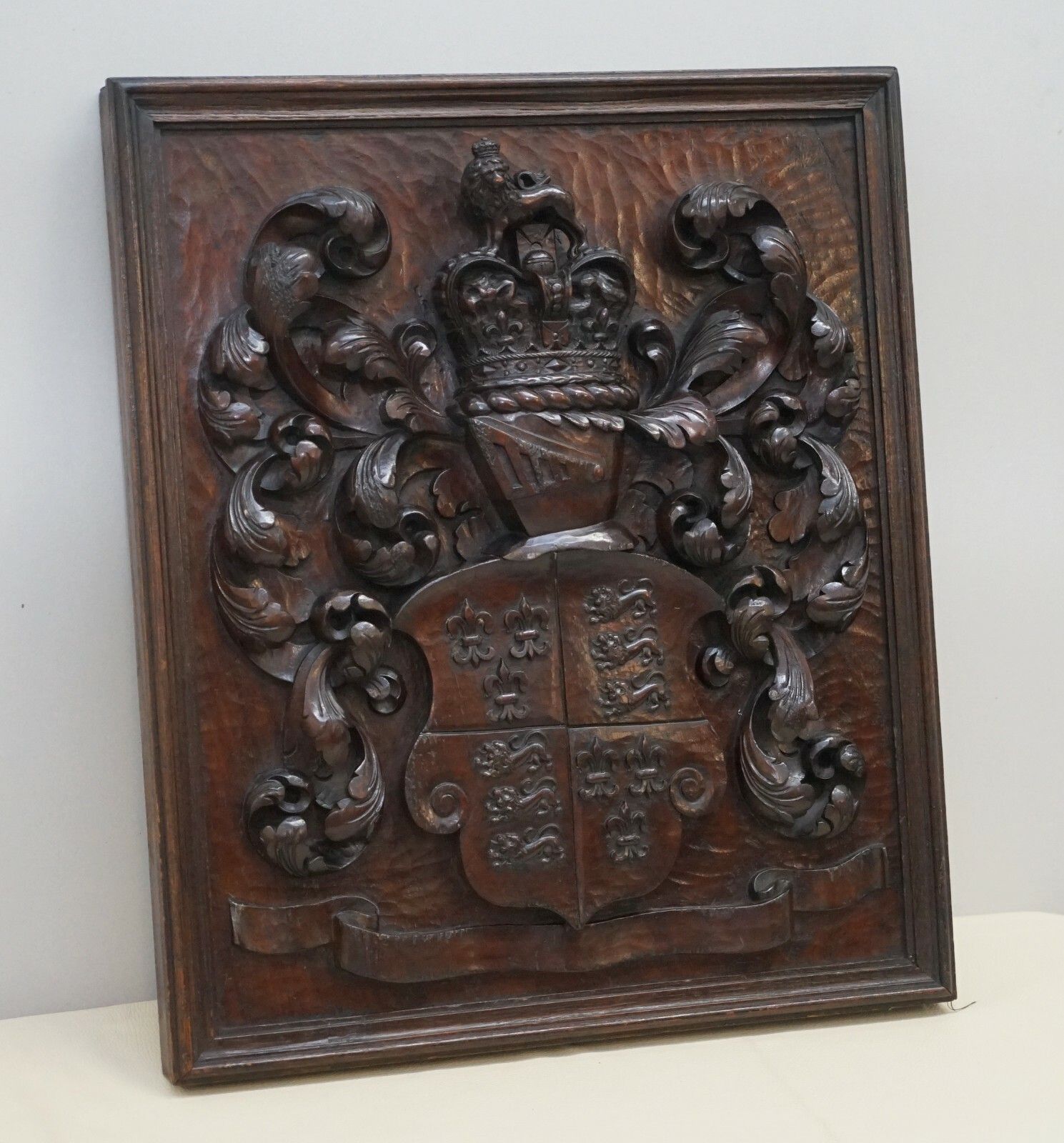 Rare Antique 1405 1603 English Royal Coat Of Arms Armorial Crest Carved Walnut photo for sale