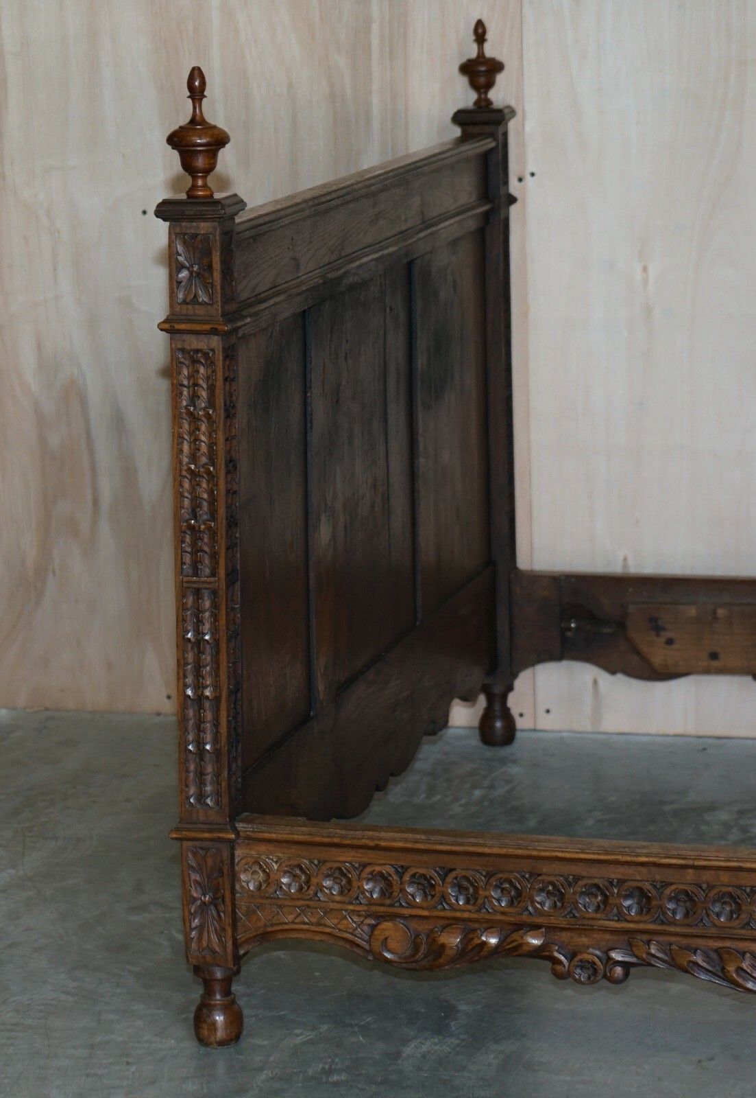 9950.0 Antique Hand Carved Continental Oak Frame Bedstead Very Nicely Sculpted Part Set photo