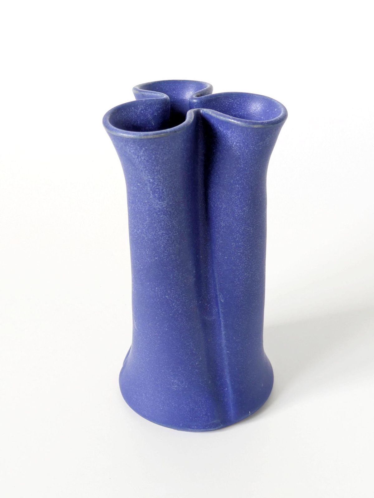 Midcentury Aage Würtz Ceramic Bud Vase, Danish Pottery, Rich Blue Glaze, 1960s Scandinavian Decor photo vinterior