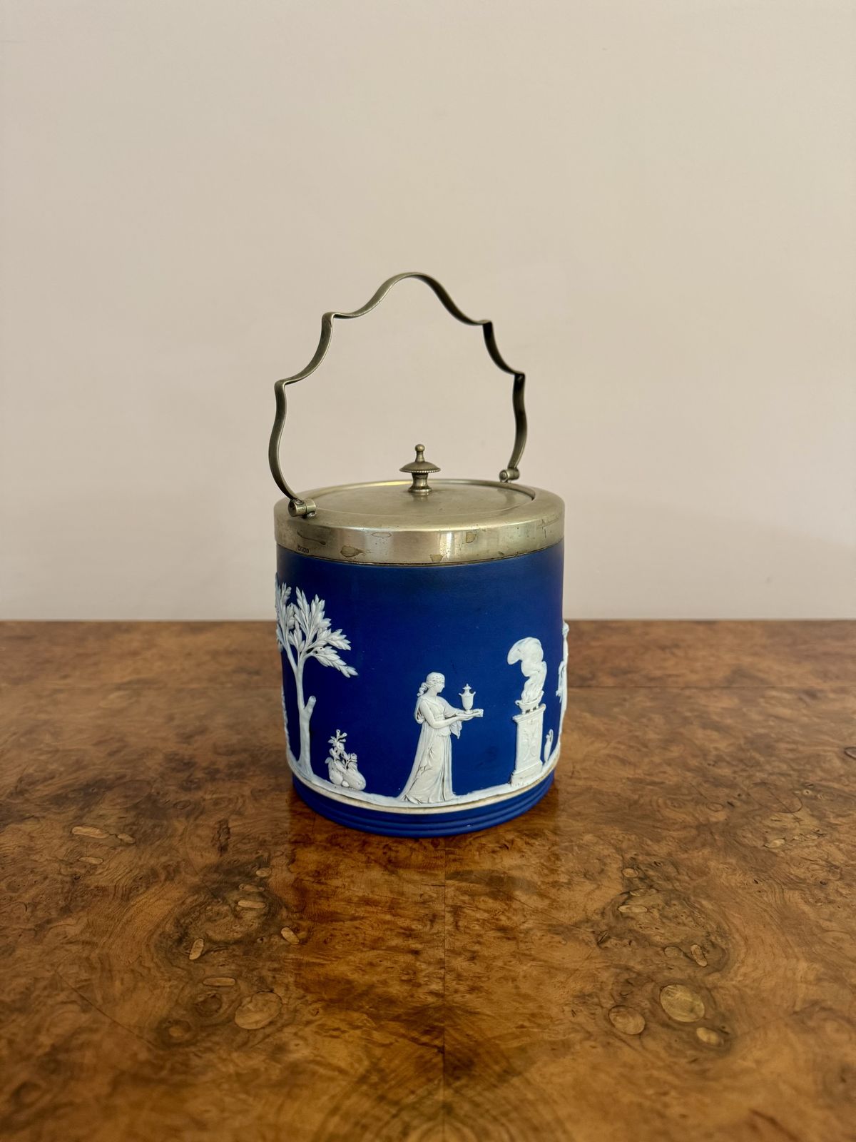 Wonderful Antique Wedgwood Jasper Ware Biscuit Barrel photo 265.0