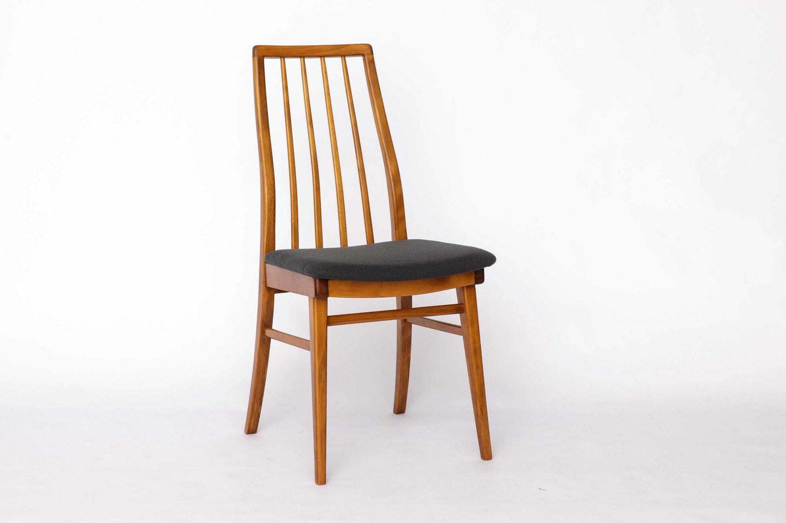 Set Van 6 Vintage Duitse Eetkamerstoelen – Mid Century Beukenhouten Stoelen Ca. Jaren 1960/1970, Opnieuw Bekleed Met Donkerbruin Stof photo buy