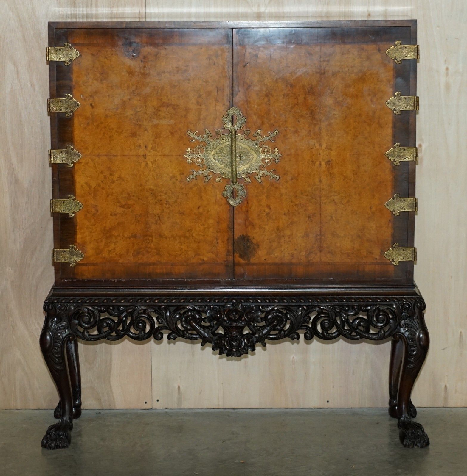 Antique Burr Walnut Lion Hairy Paw Feet Drinks Cabinet William & Mary Style photo furniture