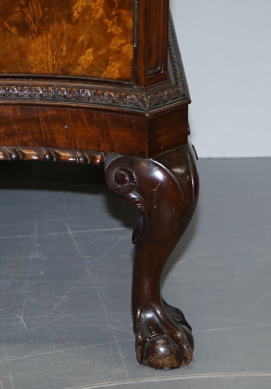 Victorian Thomas Chippendale Claw & Ball Feet Sideboard Flamed Curl Mahogany photo vinterior
