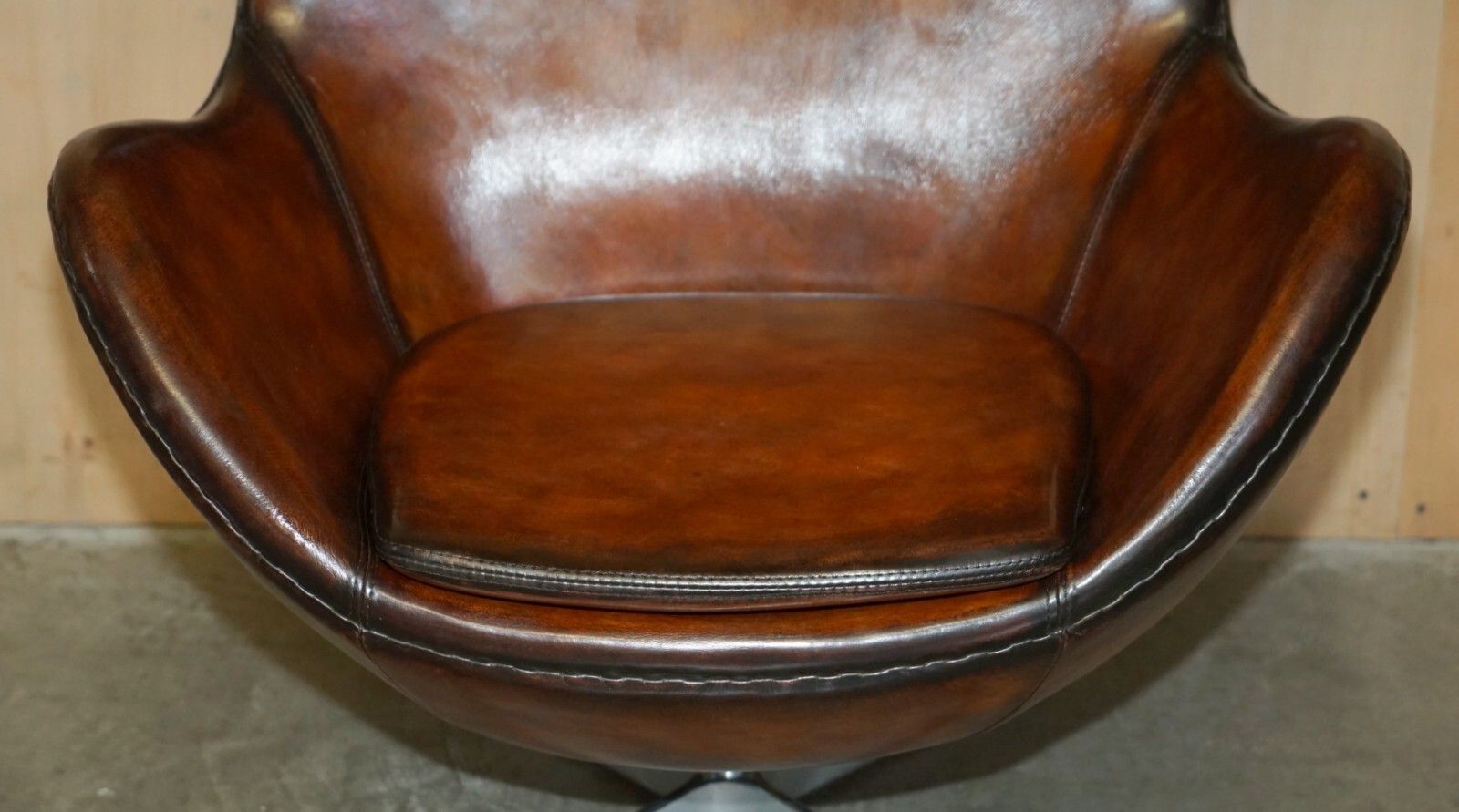 Vintage Fully Restored Fritz Hansen Style Egg Chair Whisky Brown Leather photo buy