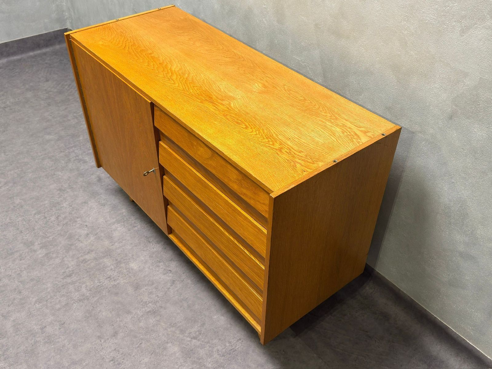 photo vinterior Sideboard U‑458, Czechoslovakia, 1960s – Very Good Original Condition