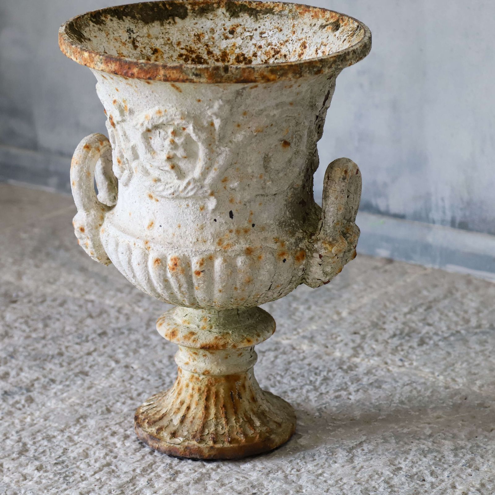 19th Century Garden Antique Andrew Handyside Campana Cast Iron Weathered Urn photo Home Decor