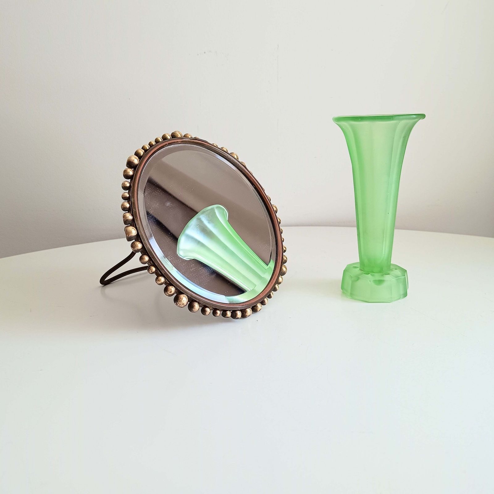 Vereinigte Werkstätten Jugendstil Table Mirror Arts And Crafts Hammered Brass Ball Collier photo 115.0