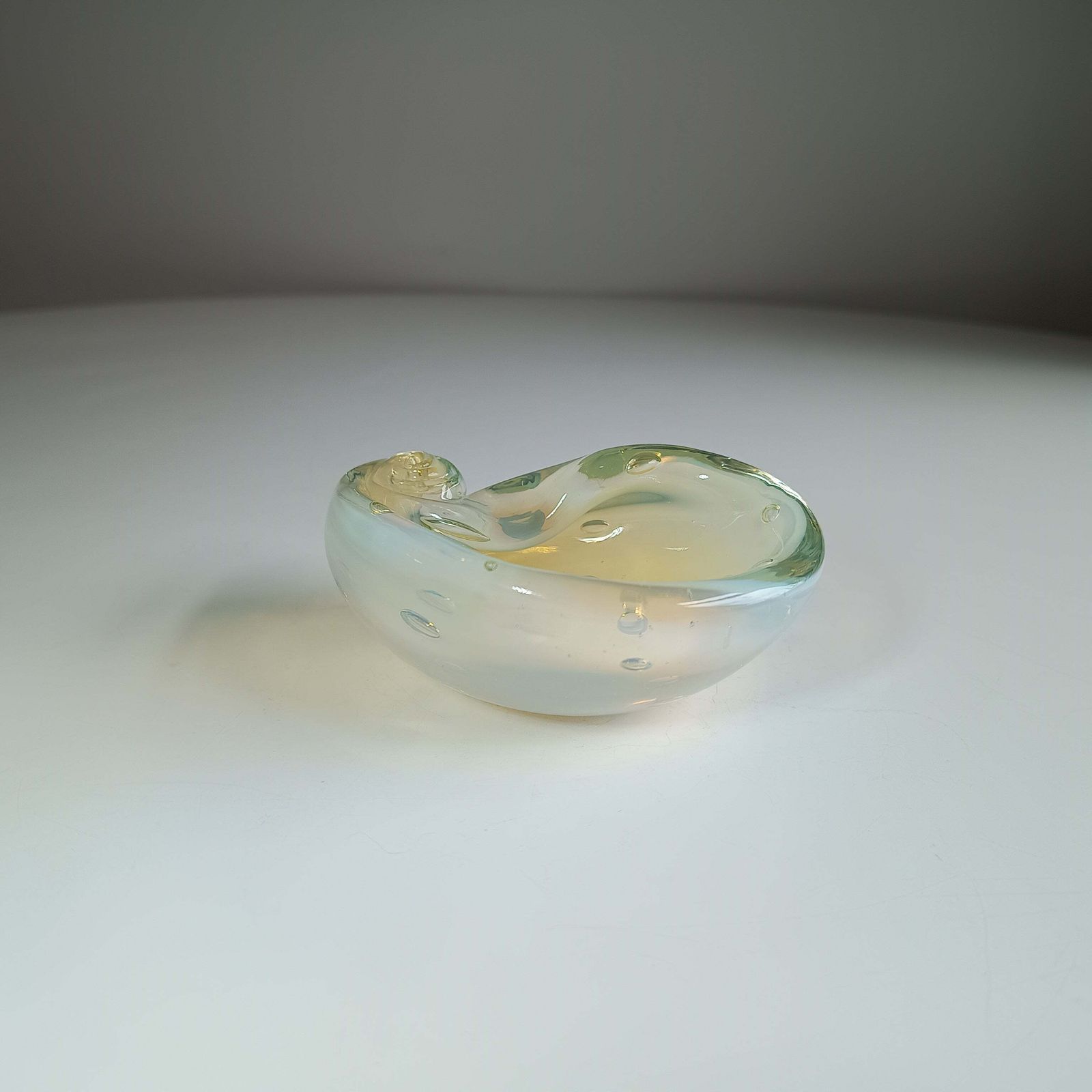 Home Decor Authentic Vintage Midcentury Murano Opalescent Art Glass Bowl With Controlled Bubbles In Off White With Rainbow Pink And Yellow Flare photo