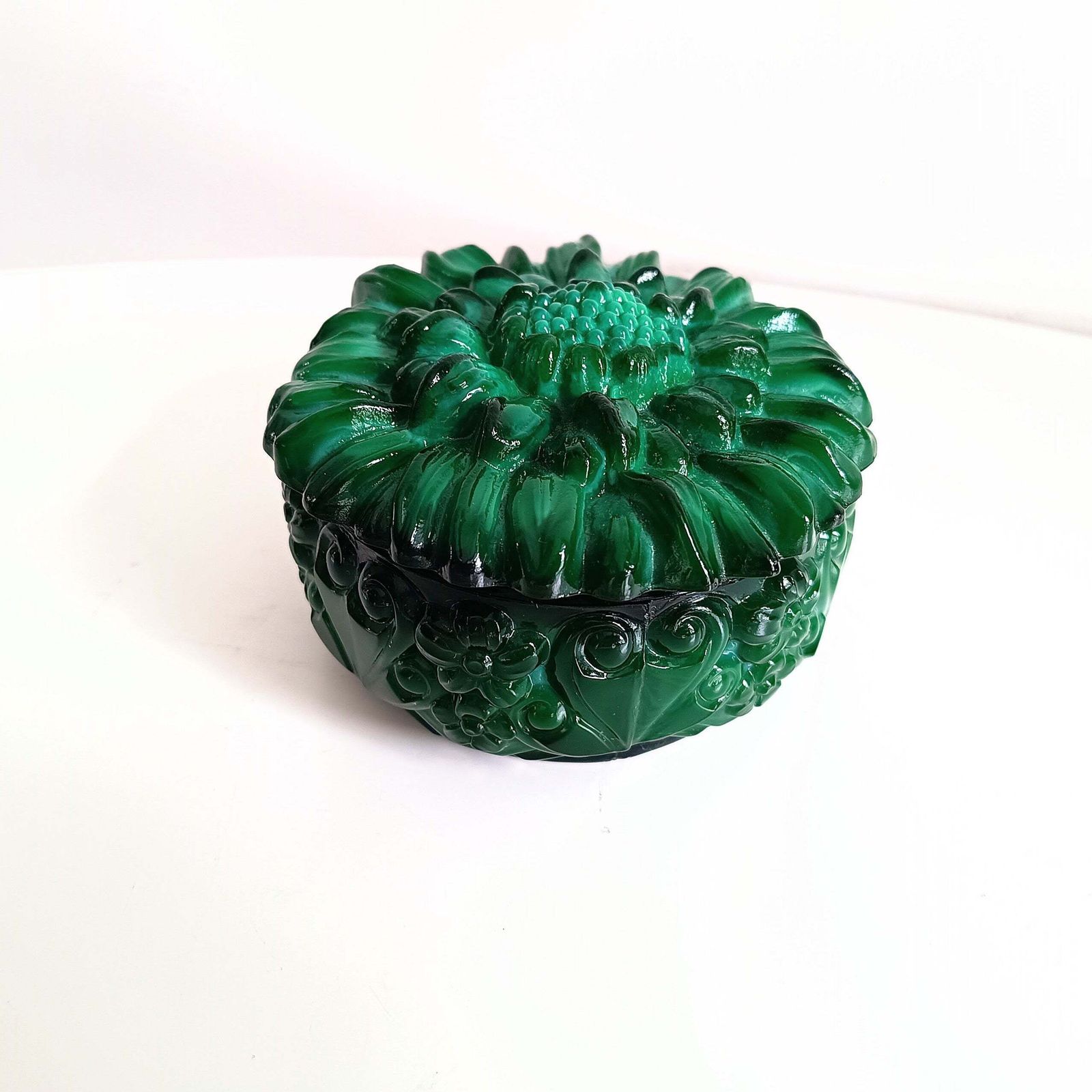 Art Deco Bohemian Art Glass Malachite Glass Lidded Jewellery Watch Box, Carl Schlevogt And Hoffner Design photo for sale