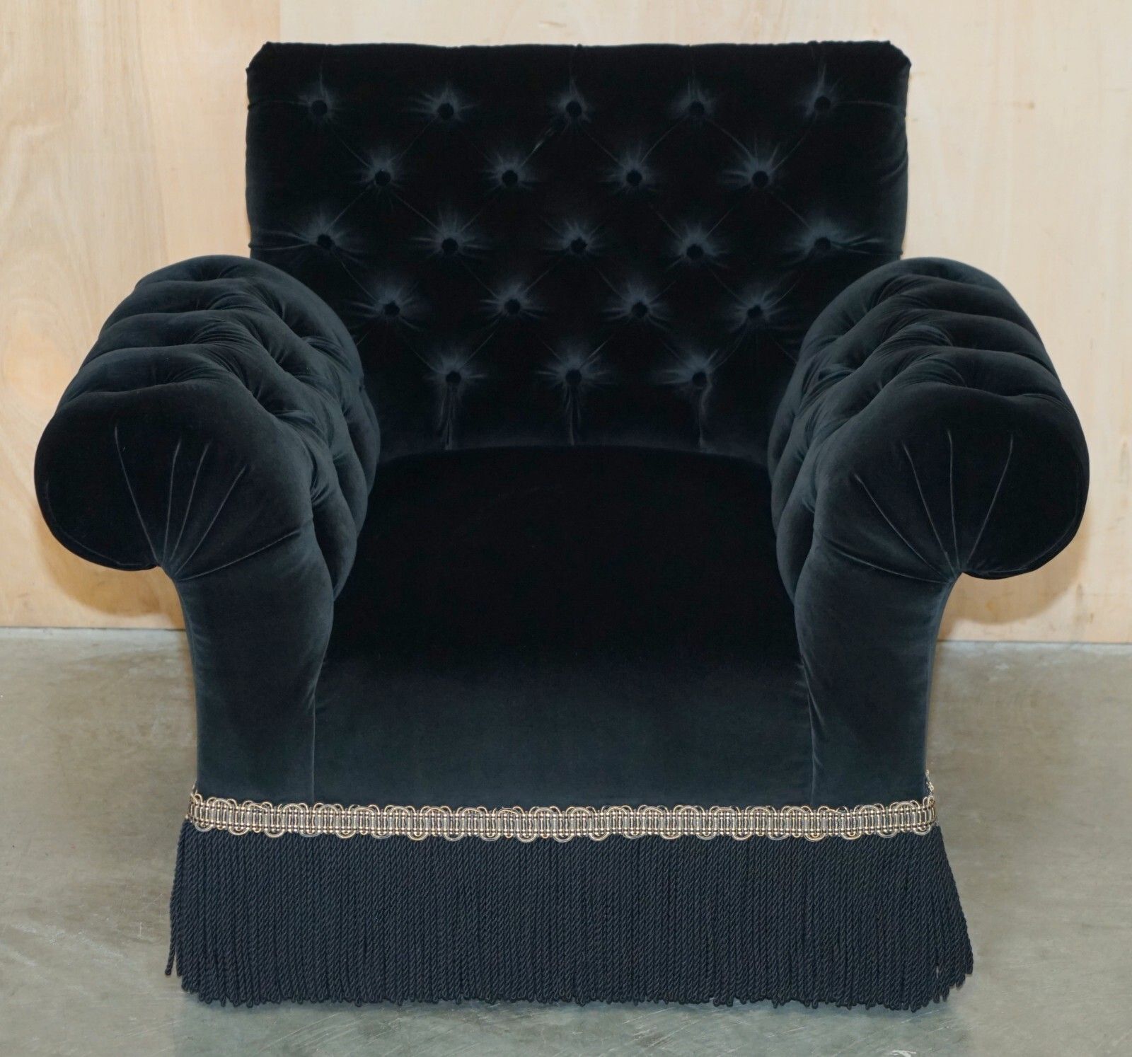 Rrp £7000 George Smith Chelsea Butterfly Black Velvet Chesterfield Armchair photo for sale