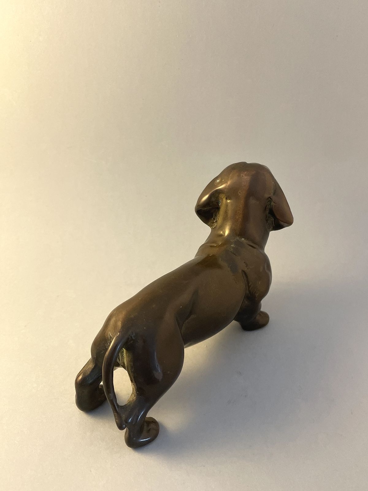 Bronze Sculpture Of A Dachschund, Vintage Heavy Metal Sausage Dog Ornament Statue photo Art