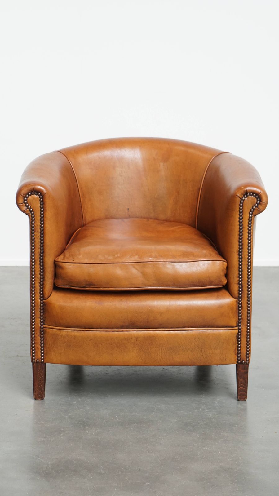 Mooie, Comfortabele Schapenvacht Club Fauteuil In Goede Staat Met Een Mooie Patina. photo furniture