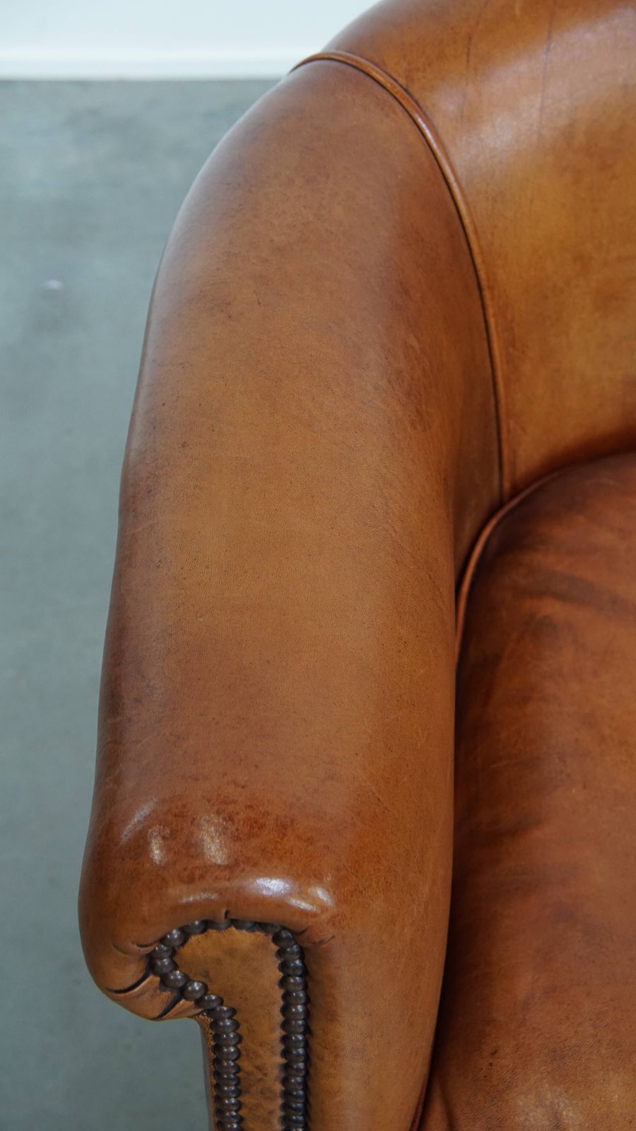 Mooie, Comfortabele Schapenvacht Club Fauteuil In Goede Staat Met Een Mooie Patina. photo vintage