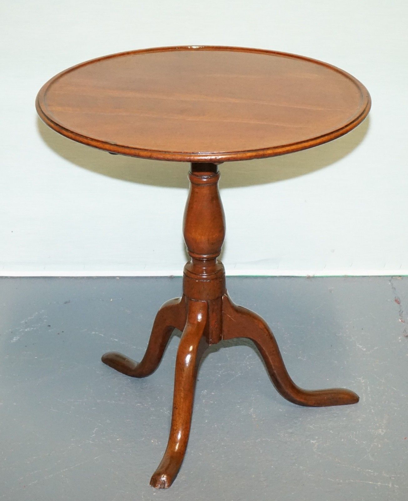 Victorian Hardwood Tilt Top Tripod Table Round Side Or Wine Table photo furniture