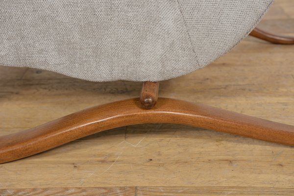photo buy Model H 269 Lounge Chair By Jindřich Halabala For Up Závody, 1950s