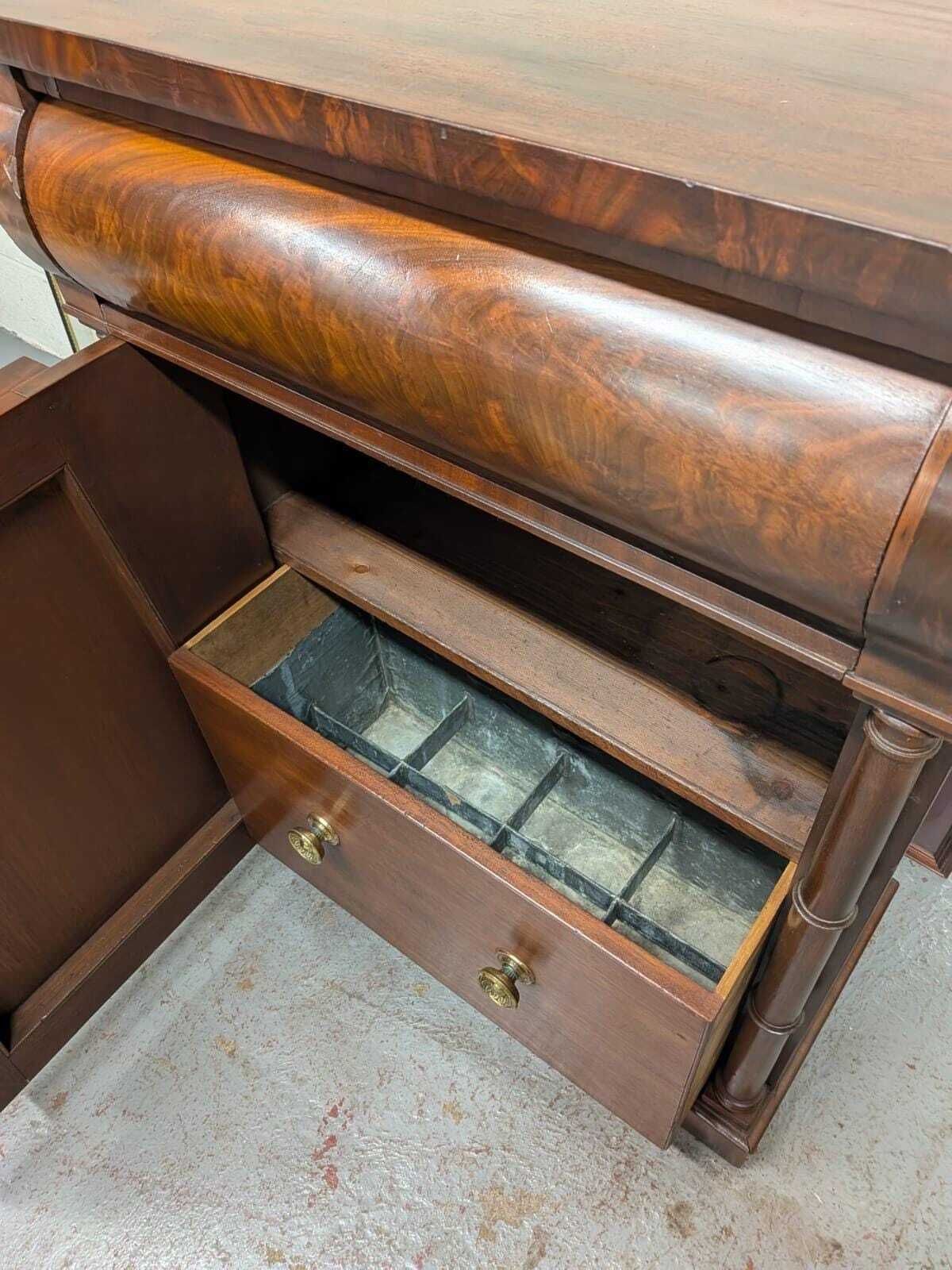 photo furniture 19th Century Mahogany Cellarette Sideboard