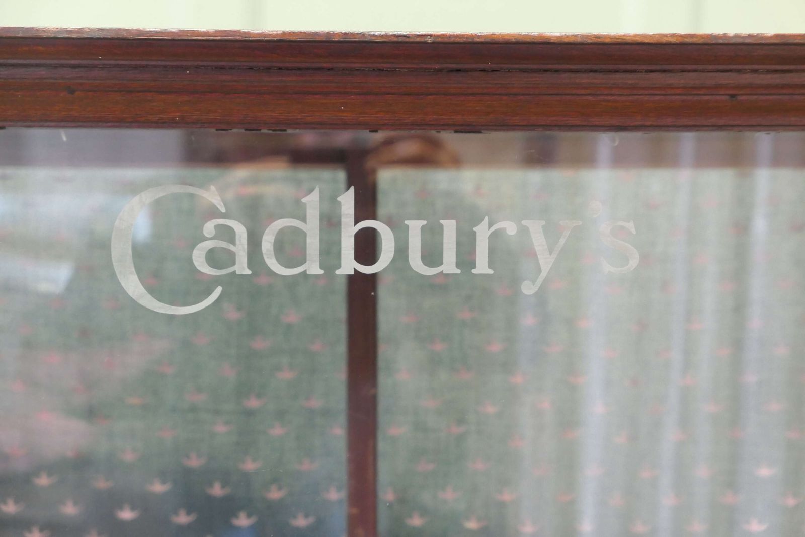 Edwardian Cadbury’s Counter Top Sweet Shop Display Cabinet photo vinterior