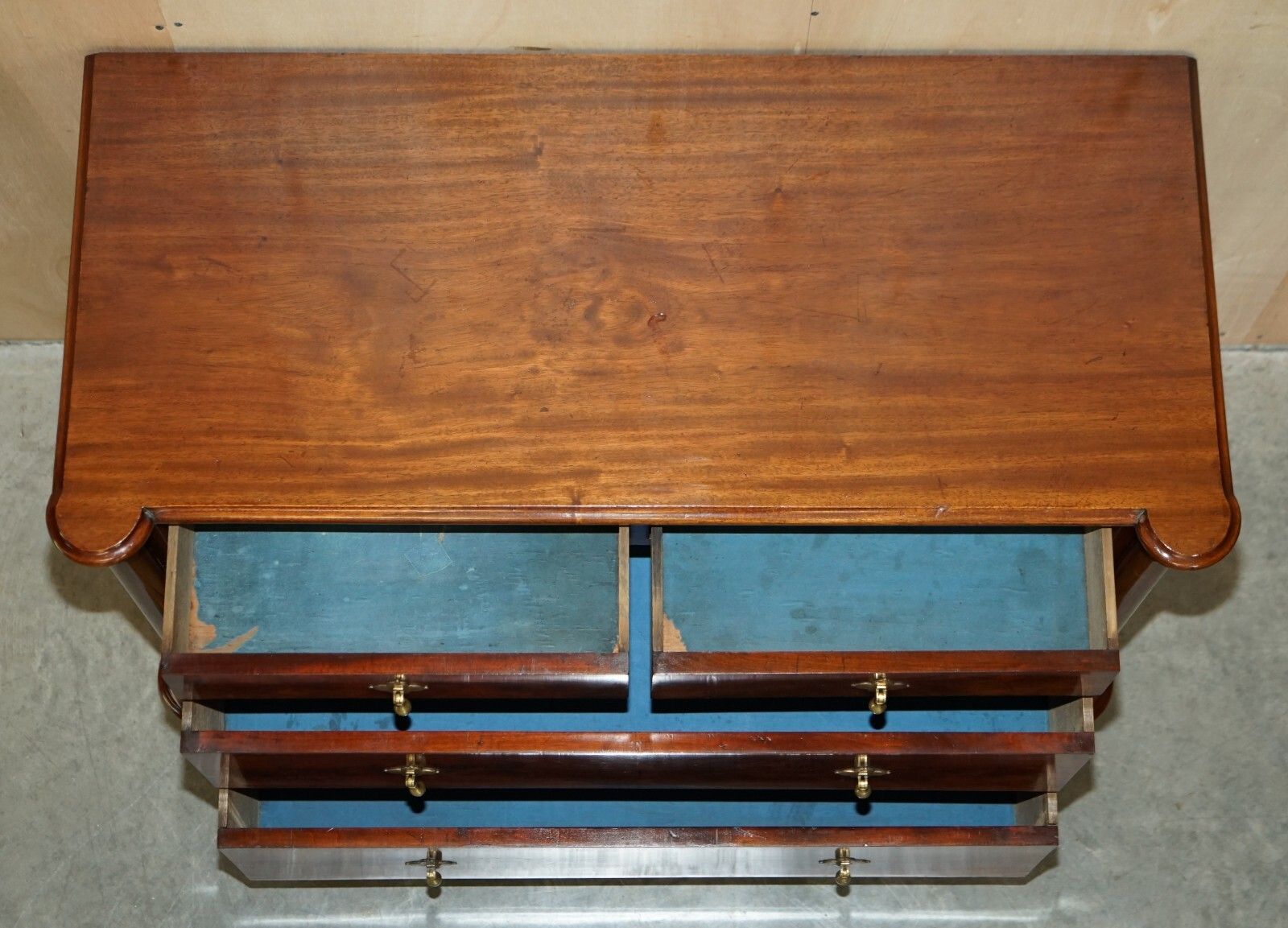 Furniture Exquisite Antique Victorian Flamed Mahogany Chest Of Drawers Porcelain Castors photo