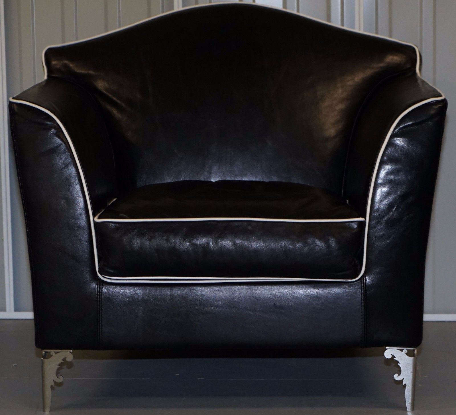 Pair Of Rrp £18,000 Cavalli Nella Vertrina Avalon Leather Contemporary Armchairs photo 3000.0