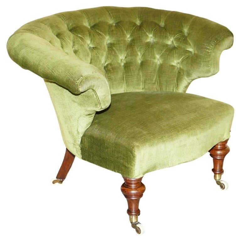 Original Regency 1810 20 Chesterfield Walnut Framed Green Library Tub Armchair