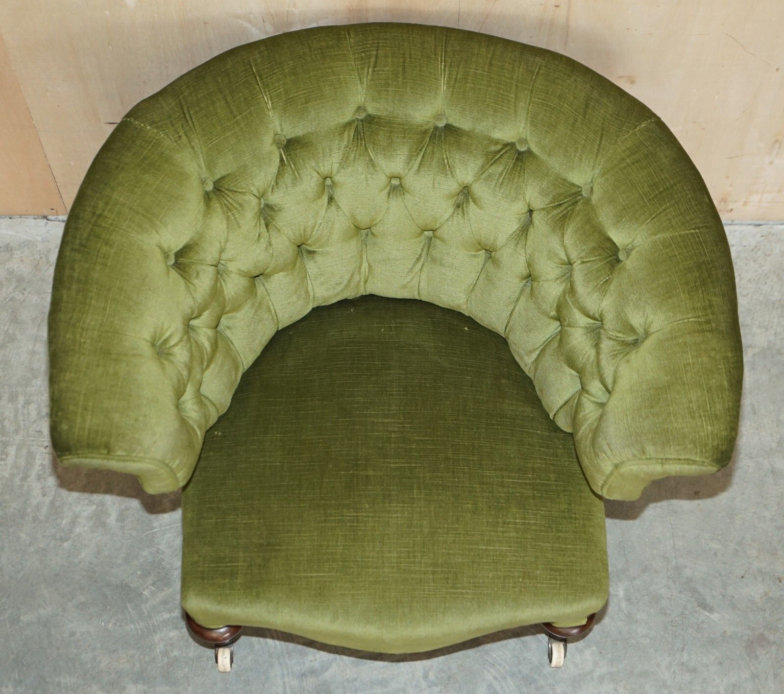 Original Regency 1810 20 Chesterfield Walnut Framed Green Library Tub Armchair photo vinterior