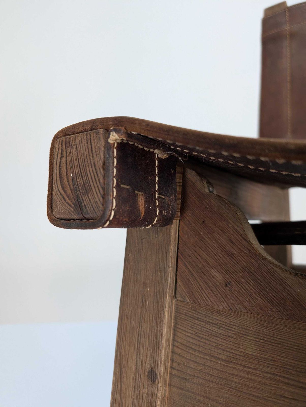 Set Of 5 Spanish Leather And Oak Chairs, Paco Muñoz Style, 1960s photo 2711.0