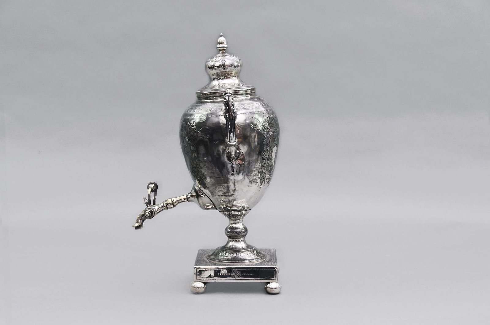 Victorian Stunning Silver Samovar | Hot Water Urn | Tea Urn photo furniture