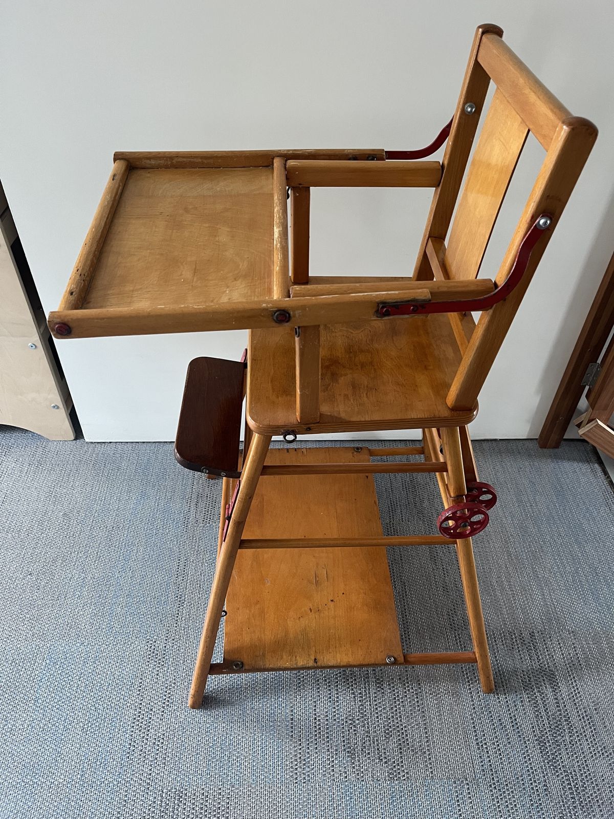 Child’s High Chair/Table 1950/60’s photo vintage