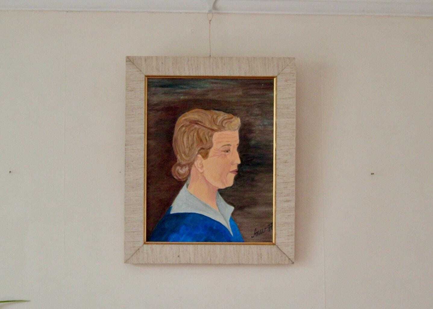 Original Vintage Oil On Canvas – "Portrait Of A Woman" Anu 97 – Framed, 42.5 X 35 Cm (16.7" X 13.8") photo furniture