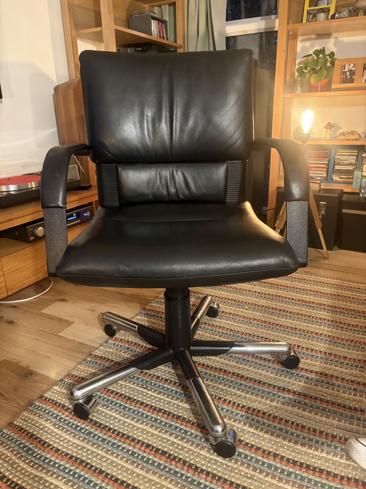 Mario Bellini Vitra Figura Bescu Italian Leather Executive Office Chair photo vintage
