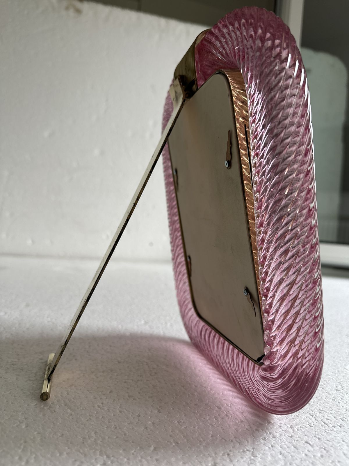 Mid Century Modern Style Pink "Torchon" Murano Glass Small Picture Frame And Brass In Barovier Style photo vinterior