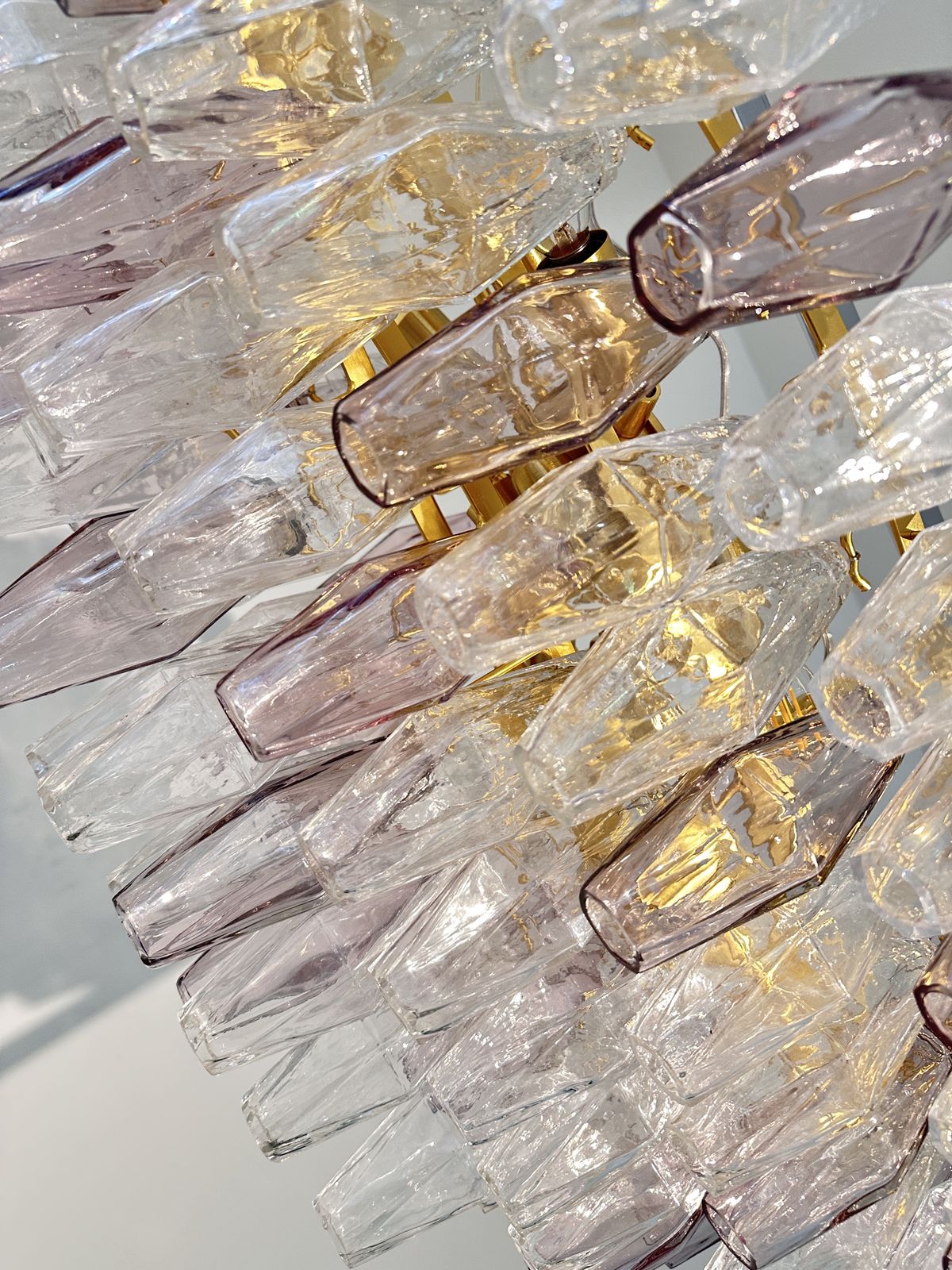 Contemporary Multicolored "Poliedri" Murano Glass Chandelier In Venini Style photo vinterior