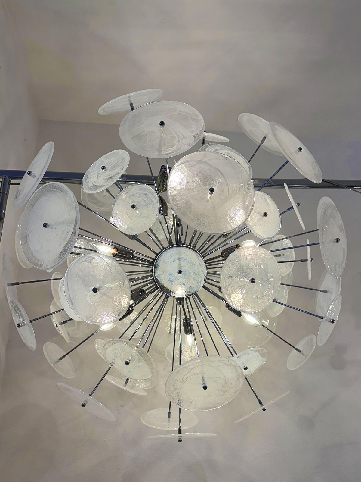 Contemporary Chromed Sputnik Chandelier With Venied White "Alabastro" Murano Glass Discs By Simoeng photo for sale