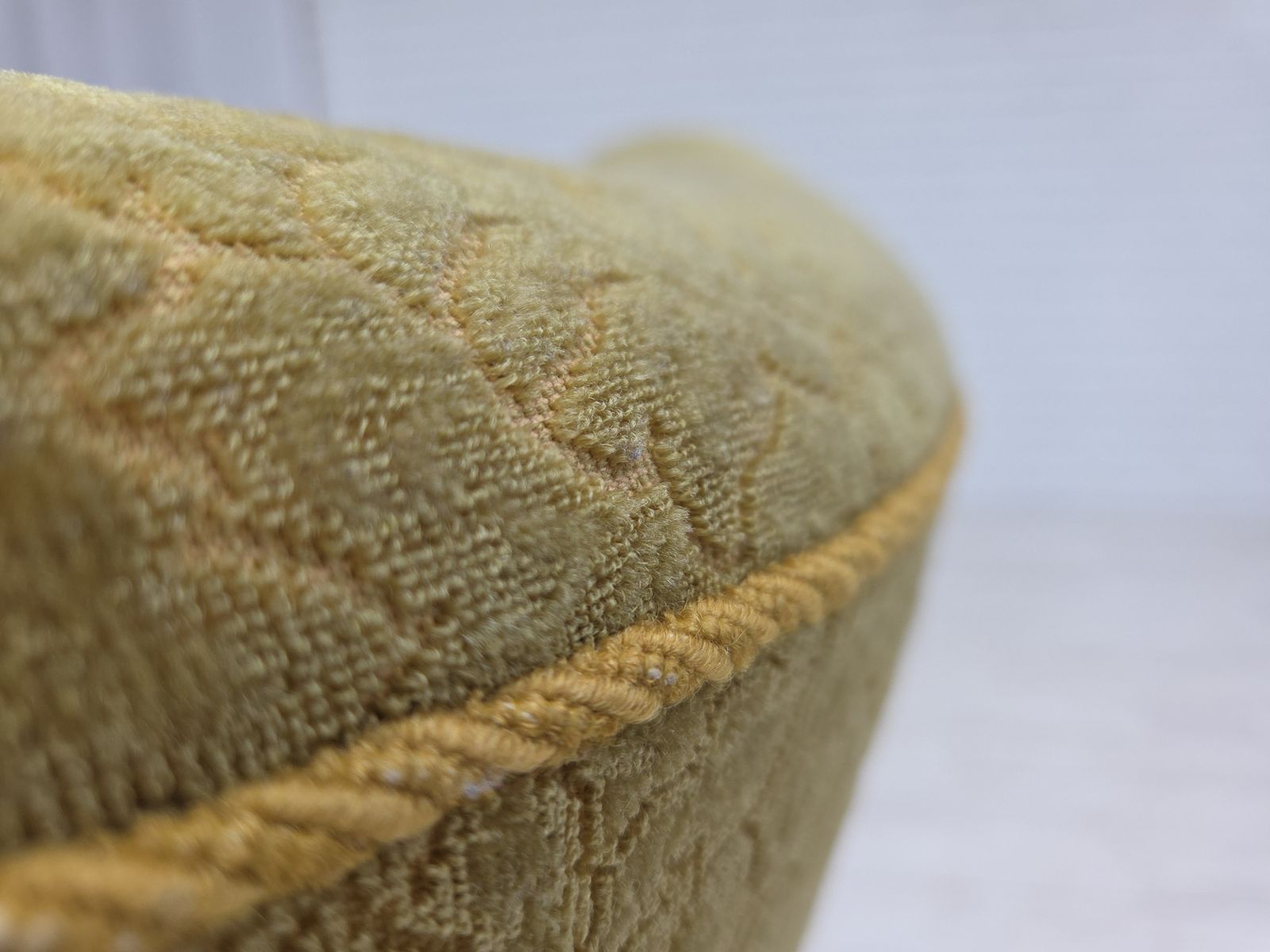 Meubels Ca. Jaren 1960, Deense Fauteuil, Meubelstof Katoen/Wol, Massief Eikenhout. photo