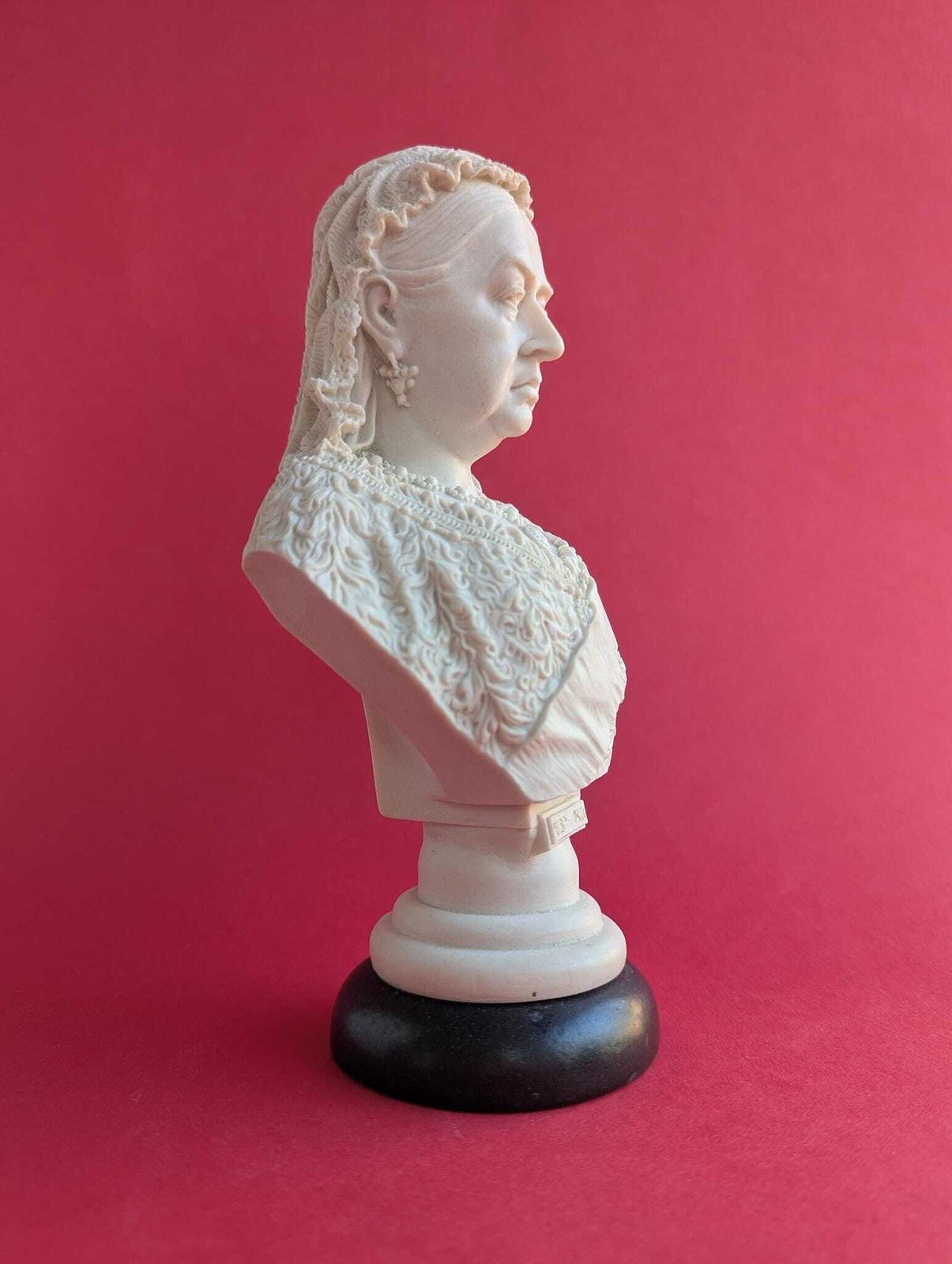 photo furniture Commemorative Parian Bust Of Queen Victoria, Gorgeous Antique Sculpture