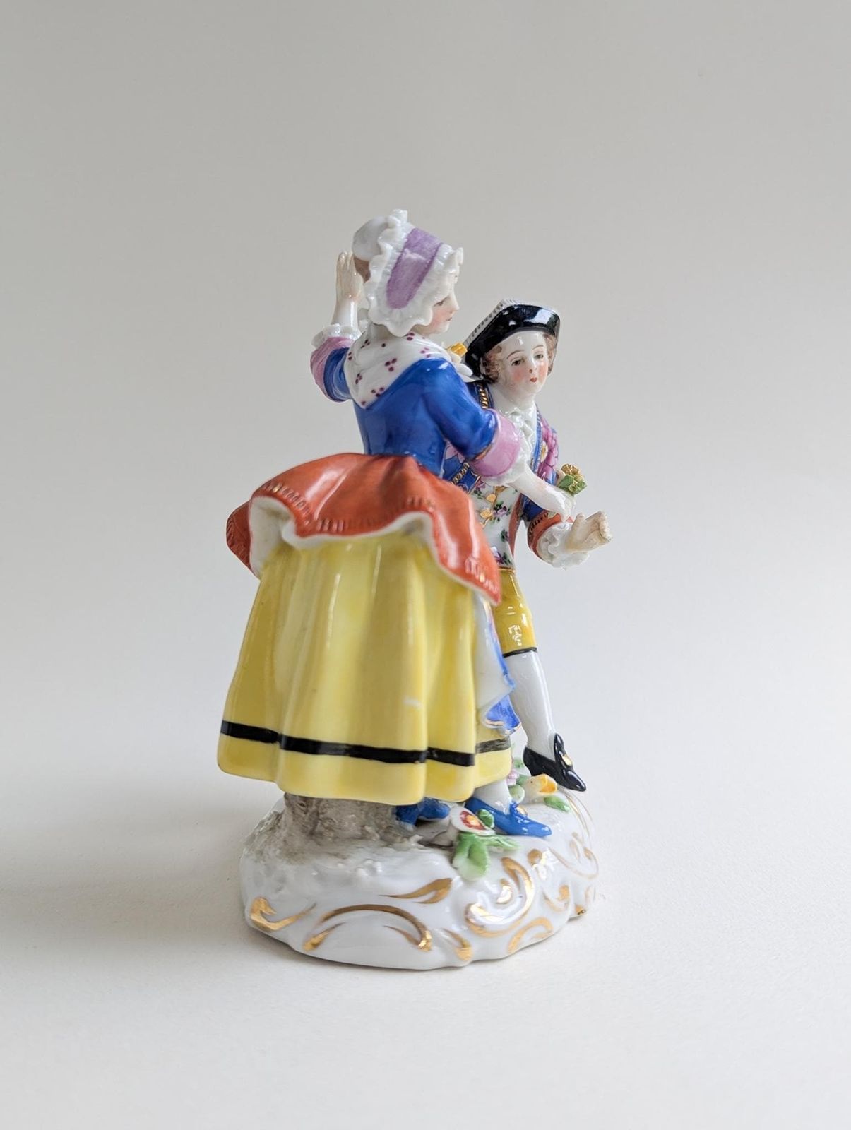 photo furniture Antique Samson Figure Of Dancing Couple, Colourful Chelsea Style Porcelain Figurine