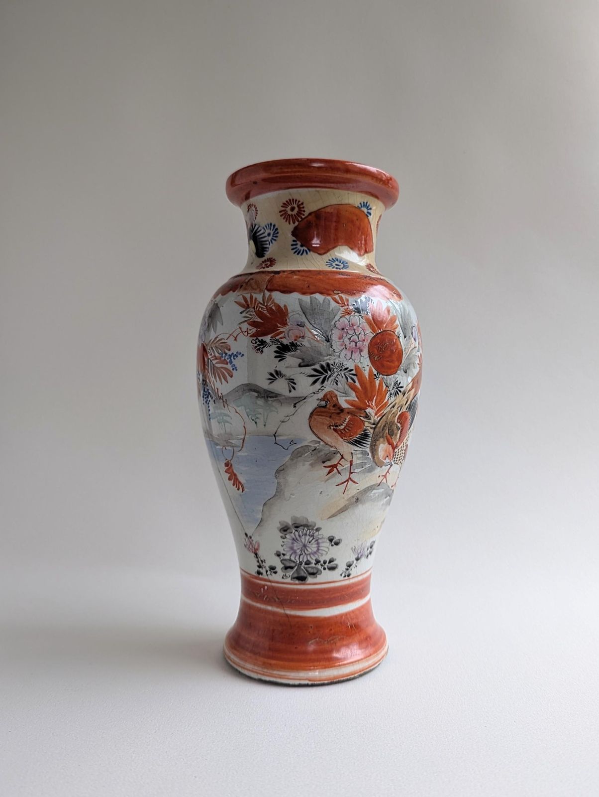 19th Century Red Japanese Meiji Kutani Vase, Hand Painted Gilt Porcelain photo vintage