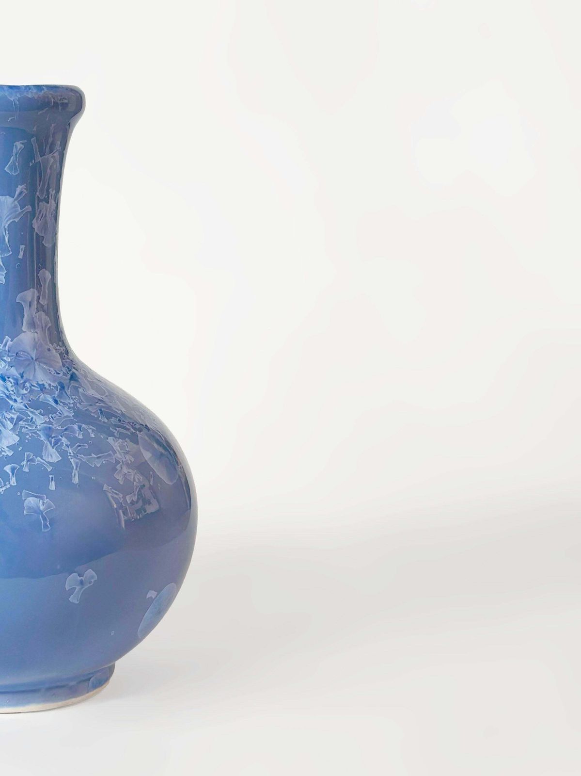 photo furniture Cornflower Blue Chinese Yuhuchunping Vase With Crystalline Glaze, Circa 1970s